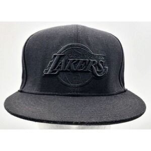 LOS ANGELES LAKERS‎ HAT CAP ULTRA GAME SNAPBACK ONE SIZE ALL BLACK MEN'S NBA